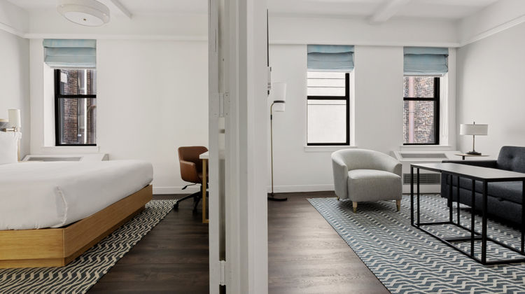 Club Quarters Times Square-Midtown Suite