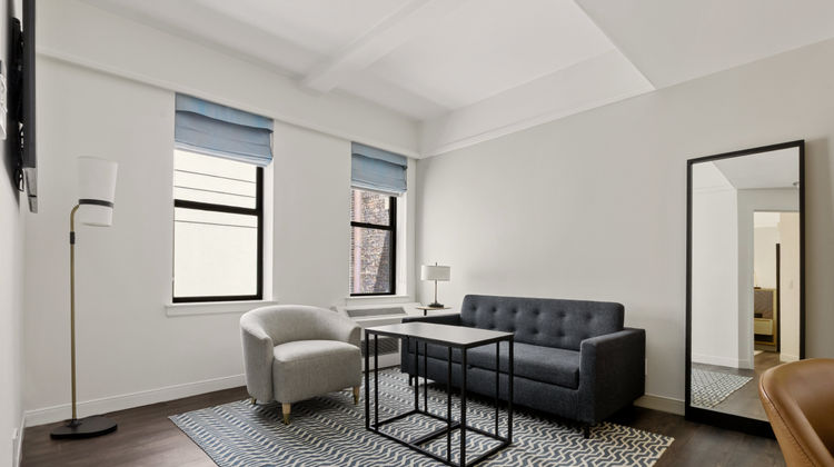 Club Quarters Times Square-Midtown Suite
