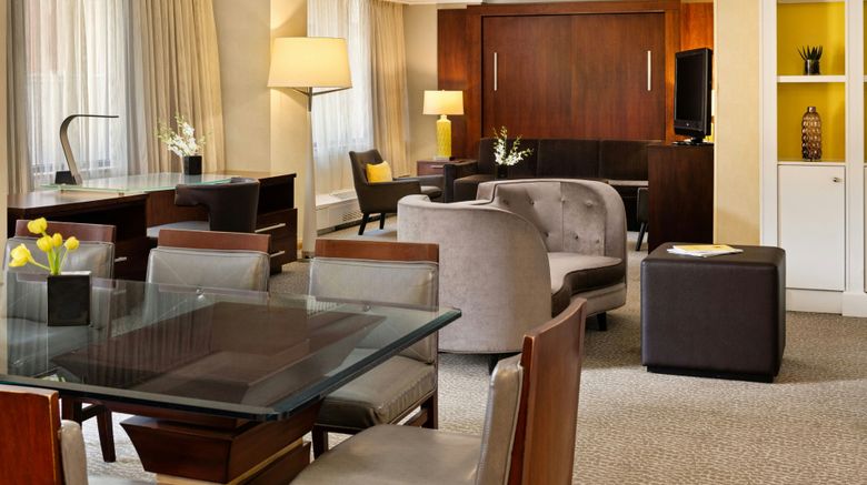 <b>Renaissance Columbus Downtown Hotel Suite</b>. Images powered by <a href="https://www.leonardoworldwide.com/" title="Leonardo Worldwide" target="_blank">Leonardo</a>.