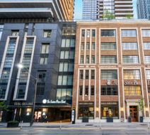 Sutton Place Hotel Toronto Exterior