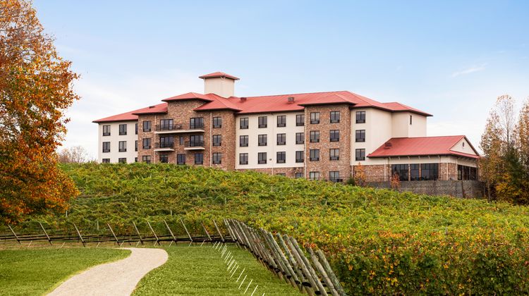 Holiday Inn Express Lexington NW Exterior