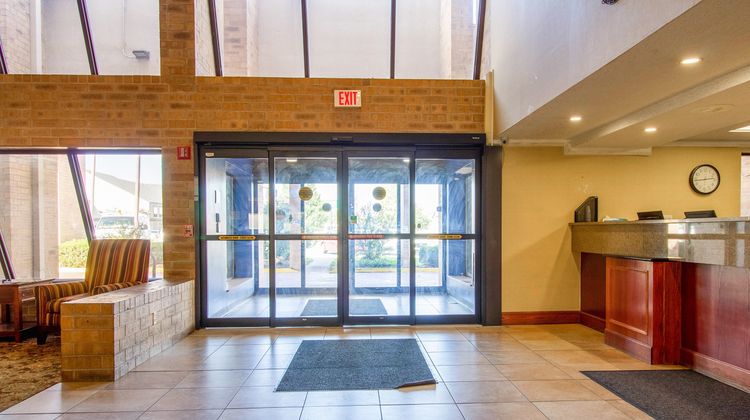 Tulsa Square Hotel Central, I-44 By OYO Lobby