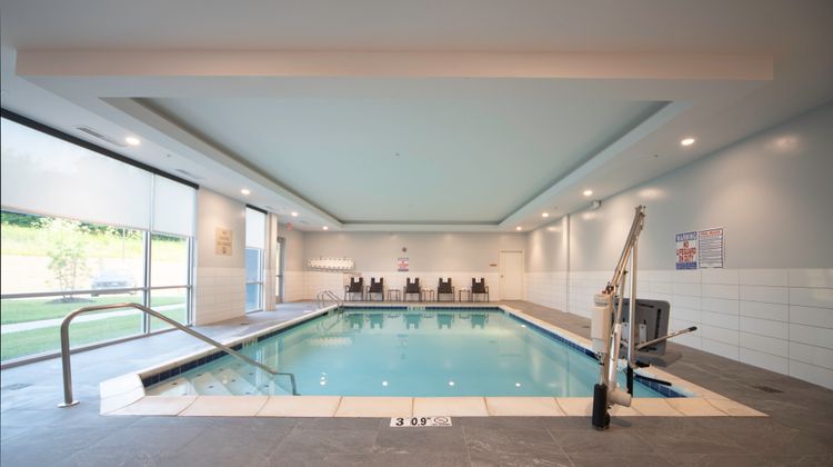 Staybridge Stes Cincinnati East-Milford Pool