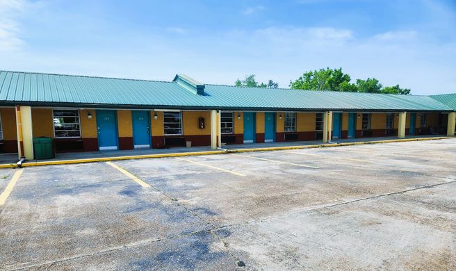 Travel Inn by OYO Hwy 80 Exterior