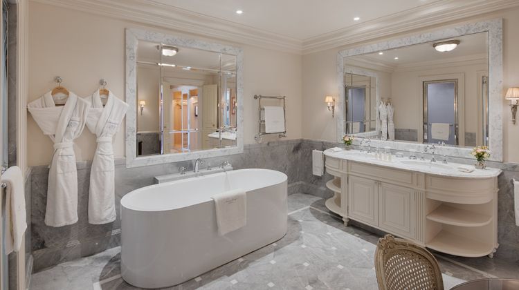 Hotel Beau-Rivage Room