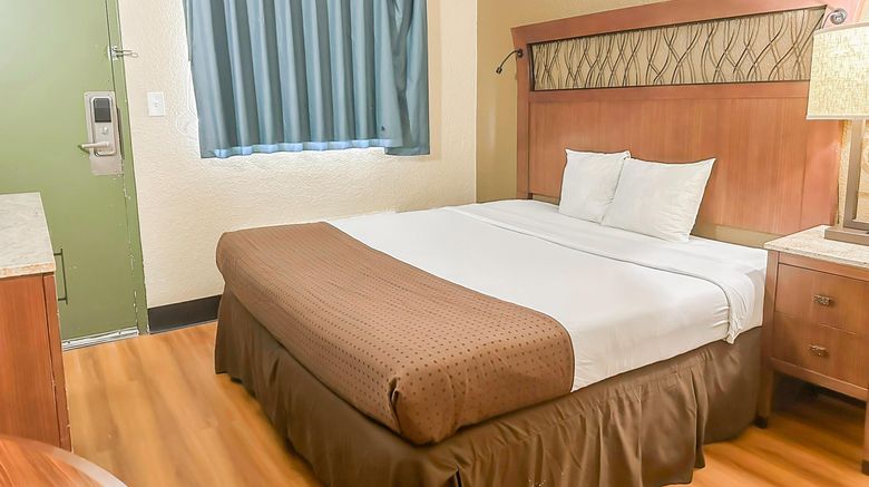 <b>OYO Hotel Mobile I-65 at Airport Blvd Room</b>. Images powered by <a href="https://www.leonardoworldwide.com/" title="Leonardo Worldwide" target="_blank">Leonardo</a>.