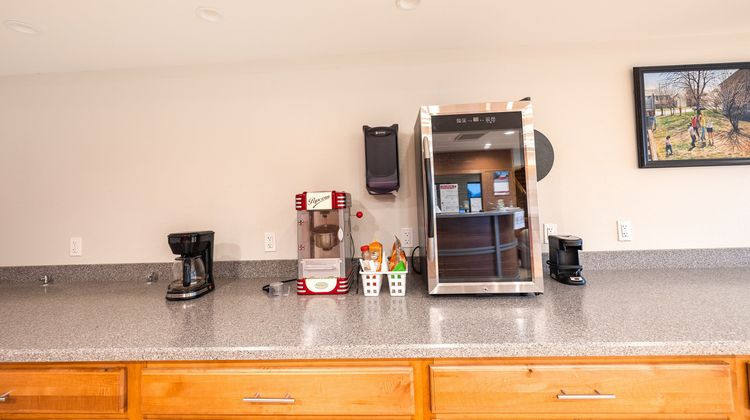 Harlan Inn and Suites by OYO Lobby