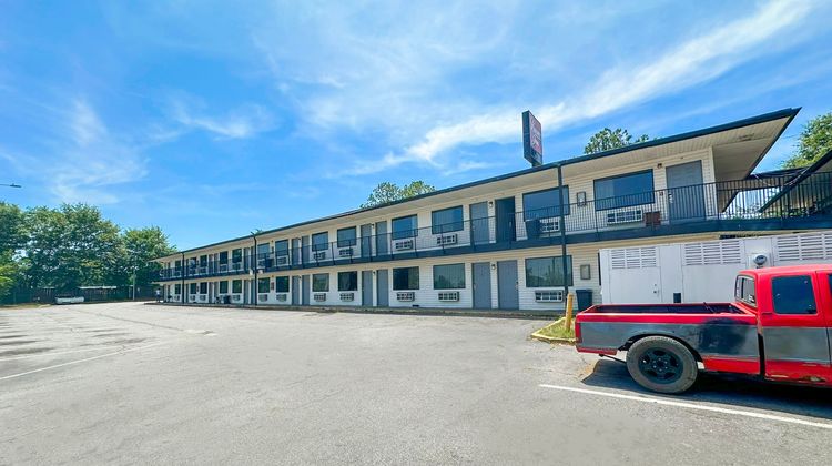 Luxury Inn Exterior