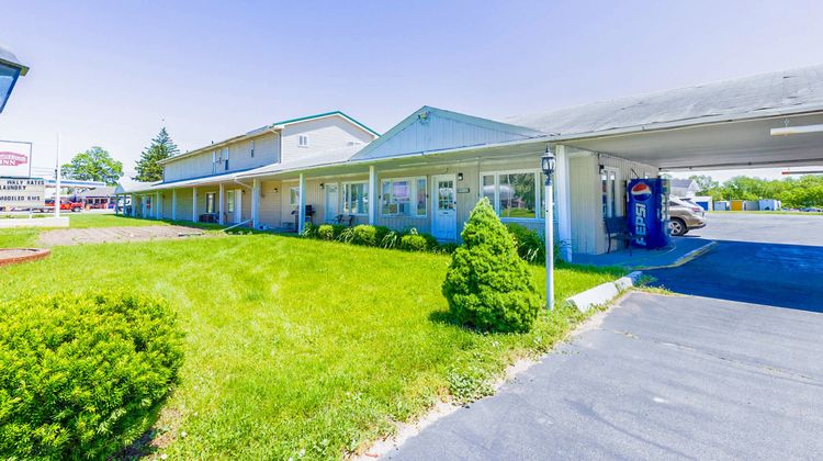 Country Hearth Inn Sturgis Michigan Exterior