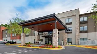 Holiday Inn Express & Suites Raleigh NE