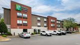 Holiday Inn Express & Suites Raleigh NE Exterior