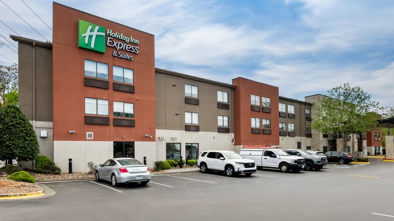 <b>Holiday Inn Express & Suites Raleigh NE Exterior</b>. Images powered by <a href="https://www.leonardoworldwide.com/" title="Leonardo Worldwide" target="_blank">Leonardo</a>.