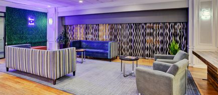Holiday Inn Express Nashville Downtown Exterior