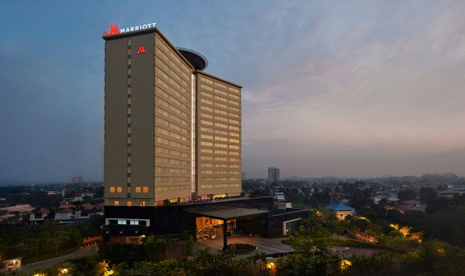 Kochi Marriott Hotel Exterior