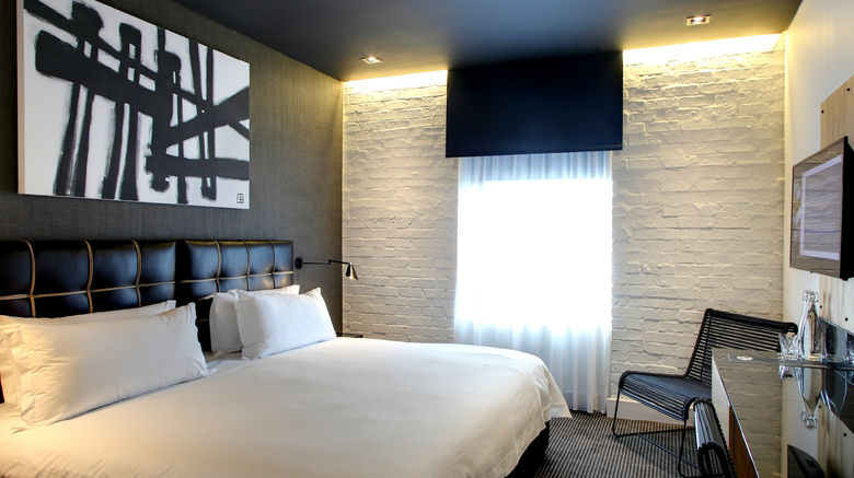 <b>Century City Hotel Urban Square Room</b>. Images powered by <a href="https://www.leonardoworldwide.com/" title="Leonardo Worldwide" target="_blank">Leonardo</a>.