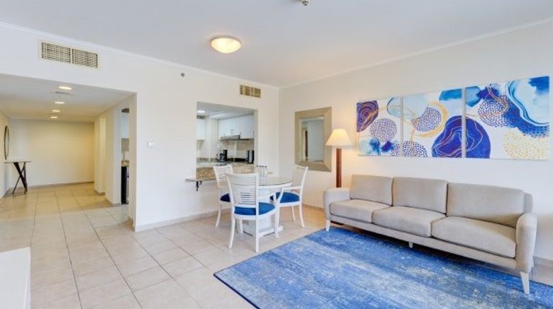 <b>Copthorne Lakeview Hotel Green Community Room</b>. Images powered by <a href="https://www.leonardoworldwide.com/" title="Leonardo Worldwide" target="_blank">Leonardo</a>.