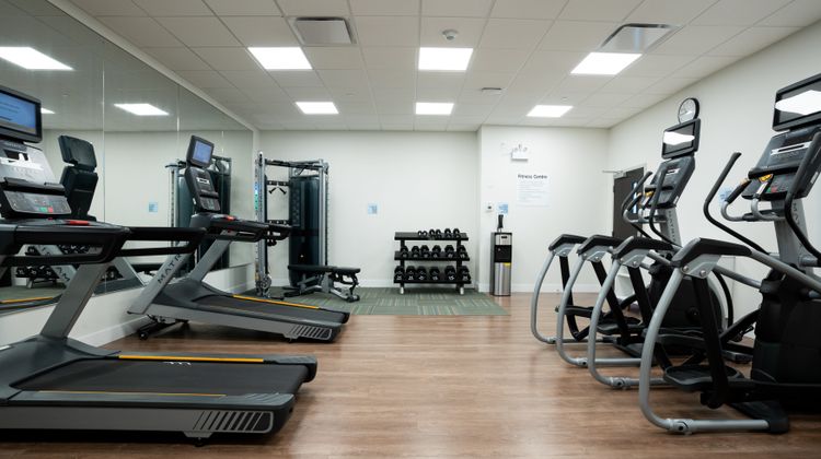 Holiday Inn Express-Suites SW/Windermere Health Club