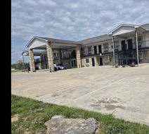 Econo Lodge Inn & Suites Exterior