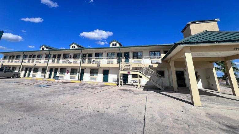 OYO Hotel Pearsall I-35 East Exterior. Images powered by <a href="https://www.leonardoworldwide.com" target="_blank" rel="noopener">Leonardo</a>.