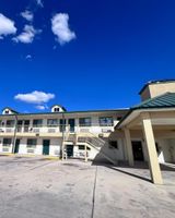 OYO Hotel Pearsall I-35 East