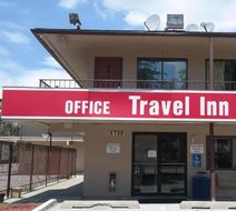 Travel Inn Omaha Exterior