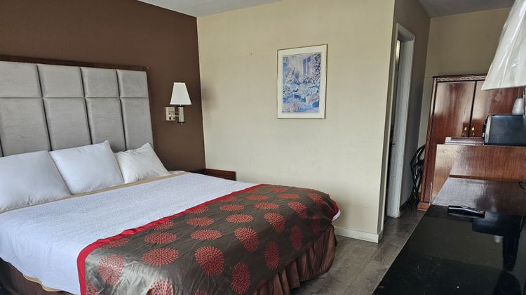 Travel Inn Omaha Room