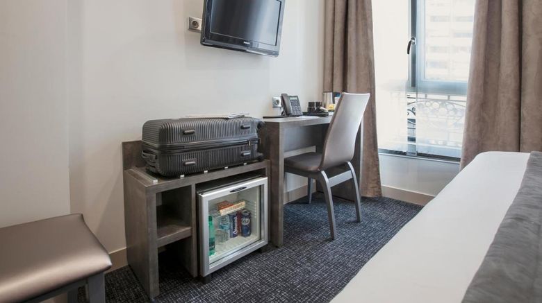 <b>Paris Italie Hotel Room</b>. Images powered by <a href="https://www.leonardoworldwide.com/" title="Leonardo Worldwide" target="_blank">Leonardo</a>.