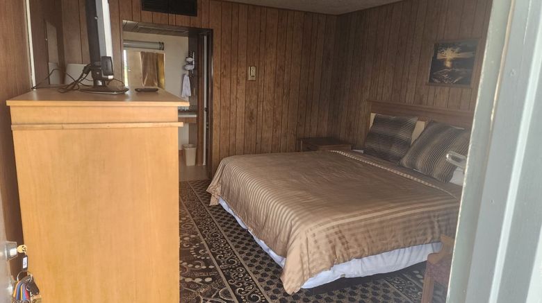 <b>Castle Rock Inn Room</b>. Images powered by <a href="https://www.leonardoworldwide.com/" title="Leonardo Worldwide" target="_blank">Leonardo</a>.