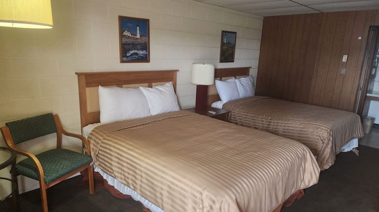 Castle Rock Inn Room