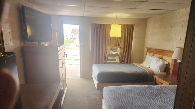 Castle Rock Inn Room
