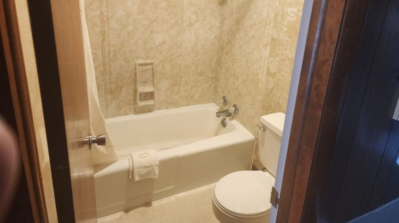 <b>Castle Rock Inn Room</b>. Images powered by <a href="https://www.leonardoworldwide.com/" title="Leonardo Worldwide" target="_blank">Leonardo</a>.