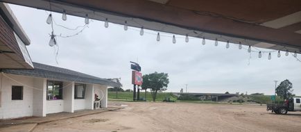 Castle Rock Inn Exterior
