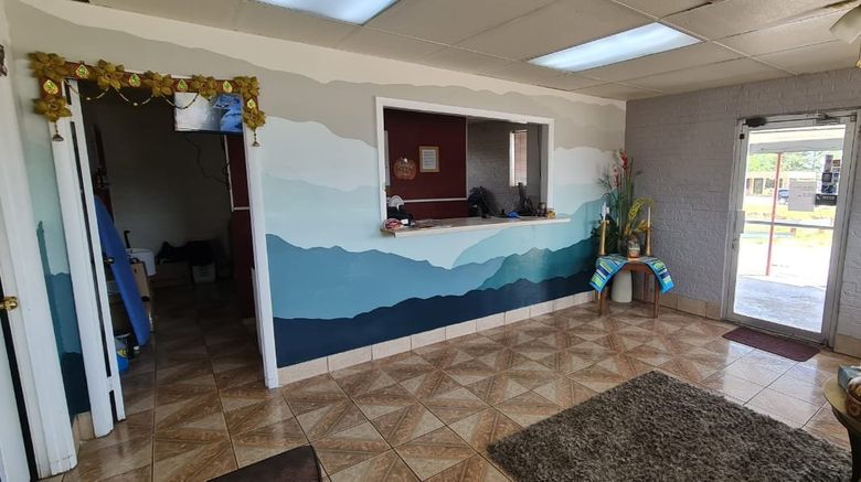 <b>Executive Inn Lobby</b>. Images powered by <a href="https://www.leonardoworldwide.com/" title="Leonardo Worldwide" target="_blank">Leonardo</a>.