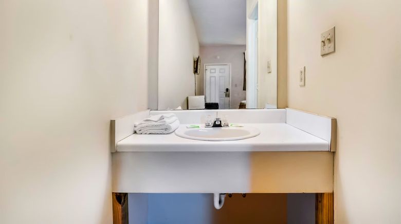 <b>OYO Hotel Ruleville Route 49W Room</b>. Images powered by <a href="https://www.leonardoworldwide.com/" title="Leonardo Worldwide" target="_blank">Leonardo</a>.