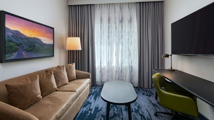 Fairfield Inn & Suites Austin Downtown Suite