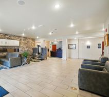 Cobblestone Hotel & Suites Lobby