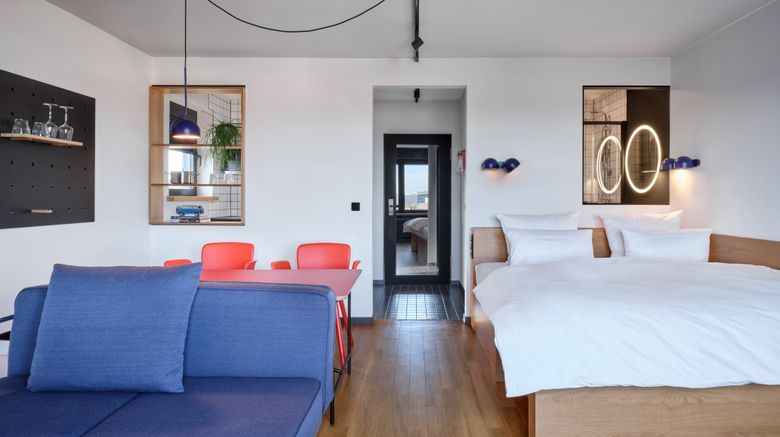 <b>Stayery Wolfsburg Room</b>. Images powered by <a href="https://www.leonardoworldwide.com/" title="Leonardo Worldwide" target="_blank">Leonardo</a>.
