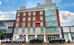 Red Roof Plus Brooklyn-Flatbush Avenue