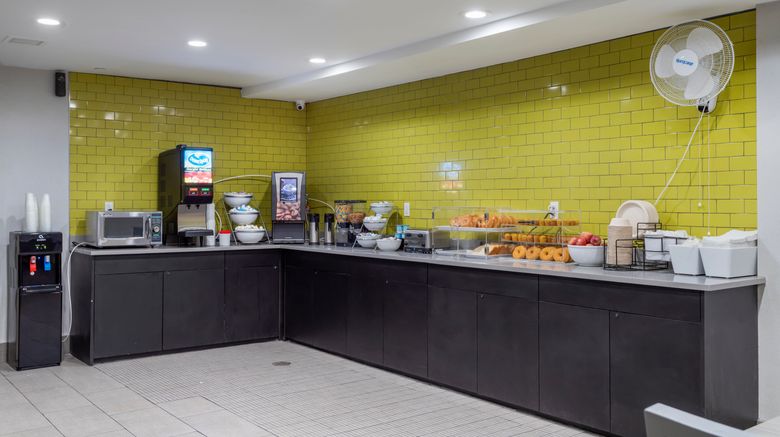 <b>Red Roof Plus Brooklyn-Flatbush Avenue Restaurant</b>. Images powered by <a href="https://www.leonardoworldwide.com/" title="Leonardo Worldwide" target="_blank">Leonardo</a>.
