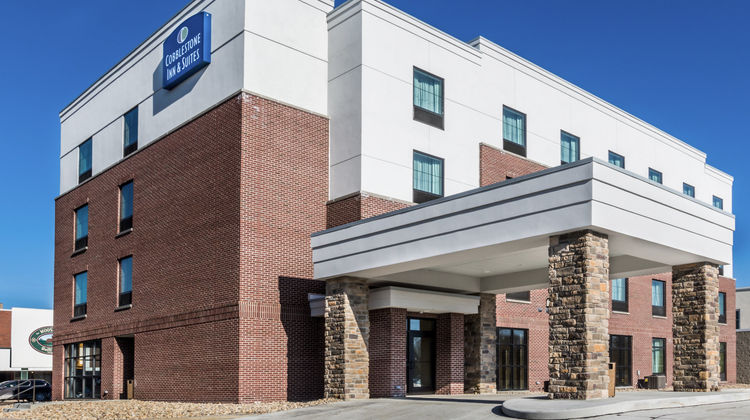 Cobblestone Inn & Suites Waverly Exterior