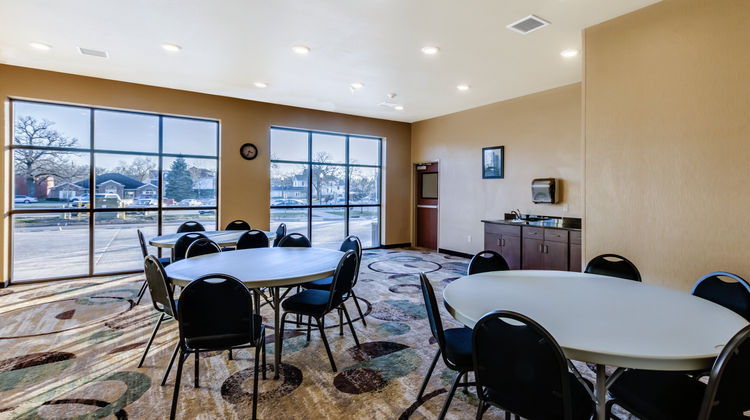 Cobblestone Inn & Suites Waverly Meeting