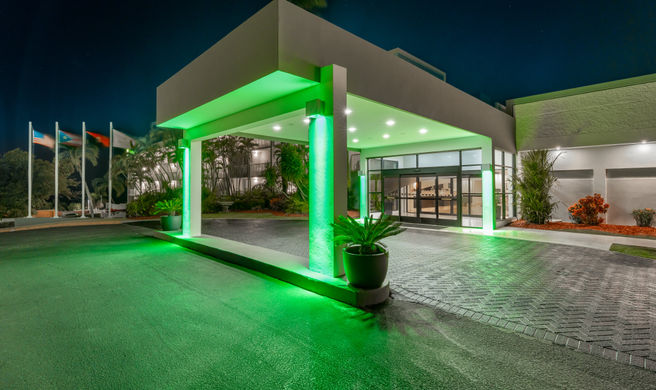 Holiday Inn Ponce & Tropical Casino Exterior