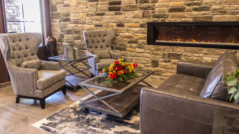 <b>Cobblestone Hotel & Suites Lobby</b>. Images powered by <a href="https://www.leonardoworldwide.com/" title="Leonardo Worldwide" target="_blank">Leonardo</a>.