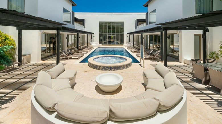<b>Royalton CHIC Punta Cana-Adults Only Pool</b>. Images powered by <a href="https://www.leonardoworldwide.com/" title="Leonardo Worldwide" target="_blank">Leonardo</a>.