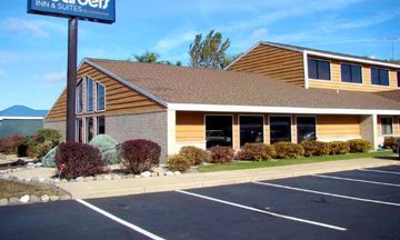 Boarders Inn & Suites by Cobblestone