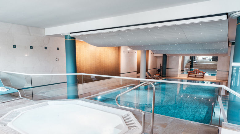 <b>Lausanne Palace & Spa Pool</b>. Images powered by <a href="https://www.leonardoworldwide.com/" title="Leonardo Worldwide" target="_blank">Leonardo</a>.