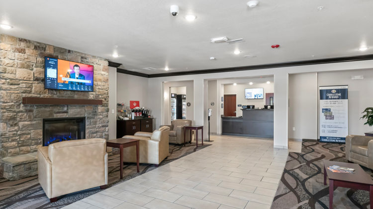 Cobblestone Inn & Suites Lobby