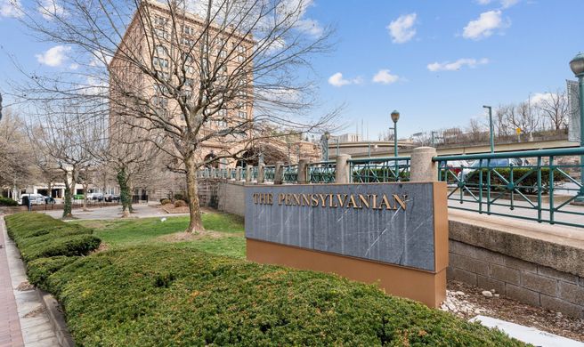 Placemakr Downtown Pittsburgh Exterior