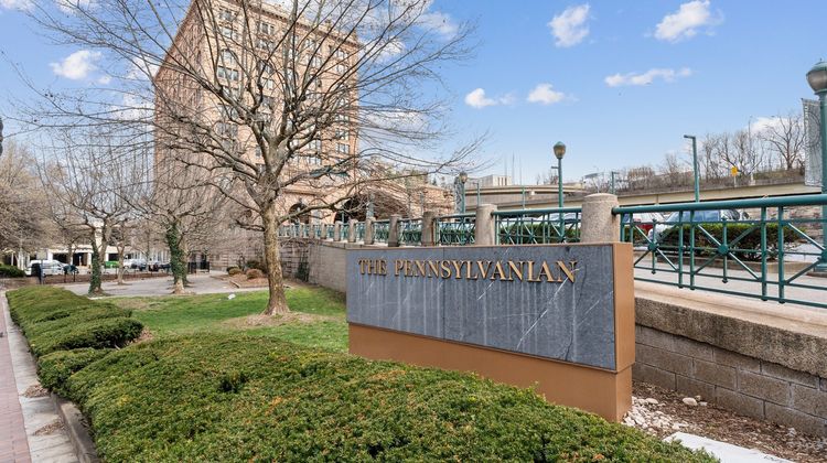 Placemakr Downtown Pittsburgh Exterior