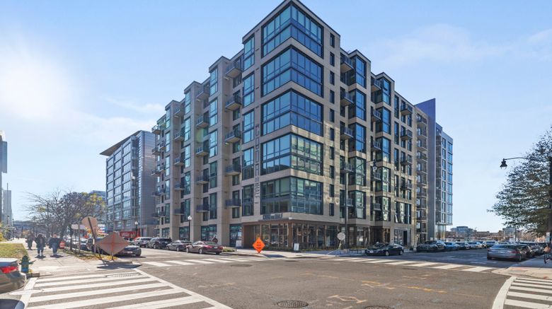 Coda on Half, a Placemakr Experience Exterior. Images powered by <a href="https://www.leonardoworldwide.com" target="_blank" rel="noopener">Leonardo</a>.